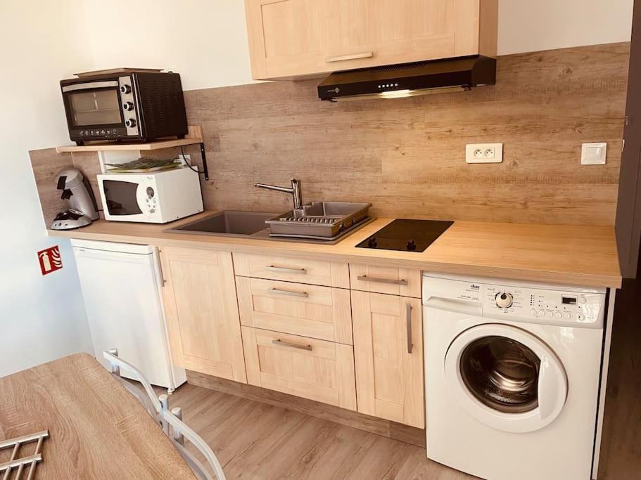Superbe Appartement A La Croisee Des 4 Chateaux Lignieres-de-Touraine Luaran gambar